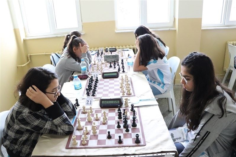 Karaman'da Satranç Müsabakaları Sona Erdi 5