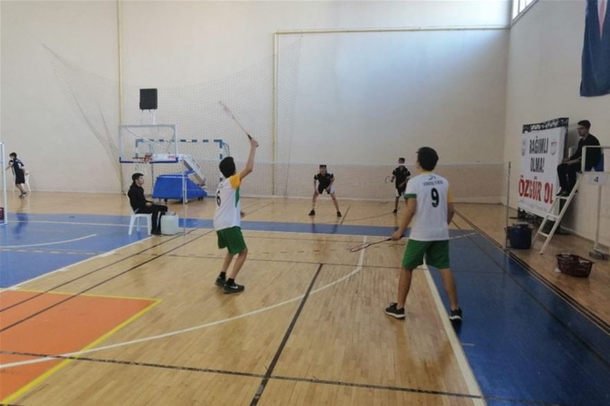 Karaman'da Gençler Badminton İl Birinciliği Müsabakaları Sona Erdi 4