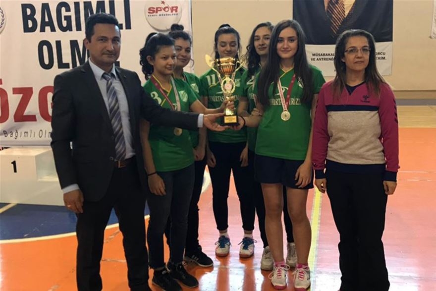 Karaman'da Gençler Badminton İl Birinciliği Müsabakaları Sona Erdi 5