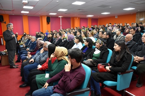 Prof. Dr. Necati Cemaloğlu Karaman'da Konferans Verdi 8