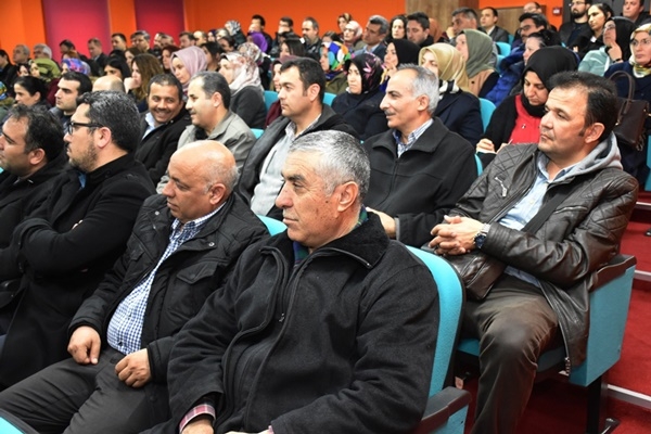 Prof. Dr. Necati Cemaloğlu Karaman'da Konferans Verdi 9