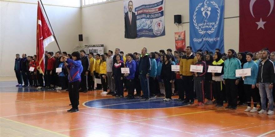 Analig Hentbol Çeyrek Final Müsabakaları Açılış Seremonisi İle Başladı