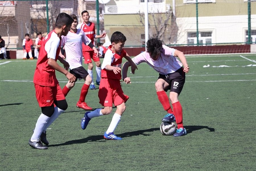 Karaman Okullar Arası Futbol Müsabakalarında Heyecan Devam Ediyor 17