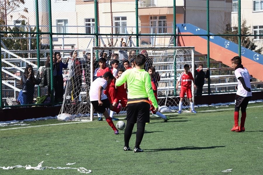 Karaman Okullar Arası Futbol Müsabakalarında Heyecan Devam Ediyor 20