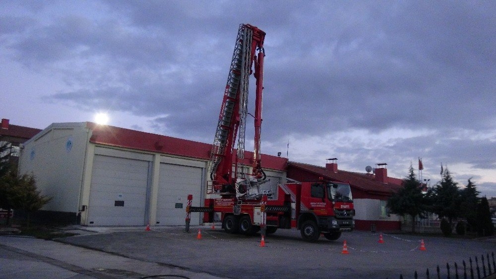 Aksaray'da İtfaiyenin Tatbikatında Görünmez Kaza: 6 Yaralı 3