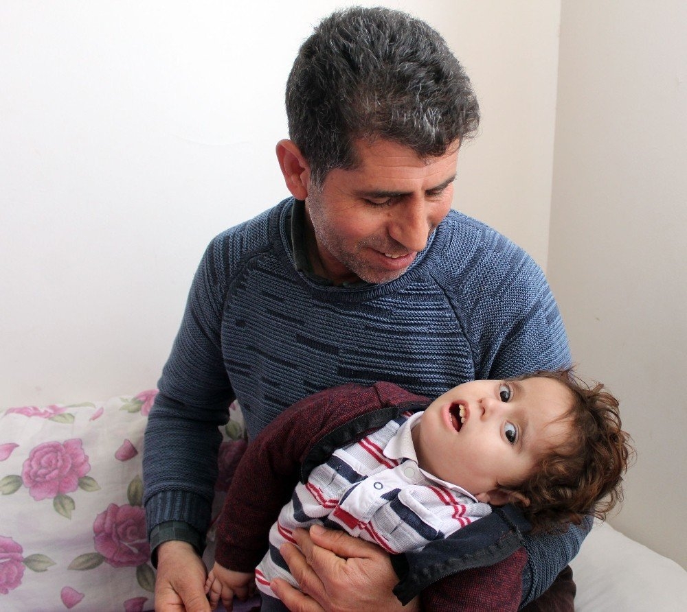 Antalya'da İki Bebeklerini Kaybeden Aile Üçüncü Bebekleri İçin ’Hidrosef 6