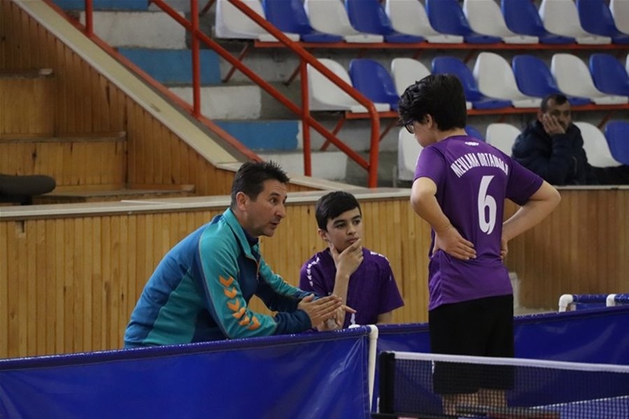 Karaman Okullar Arası Masa Tenisi İl Birinciliği Müsabakaları Sona Erdi 15