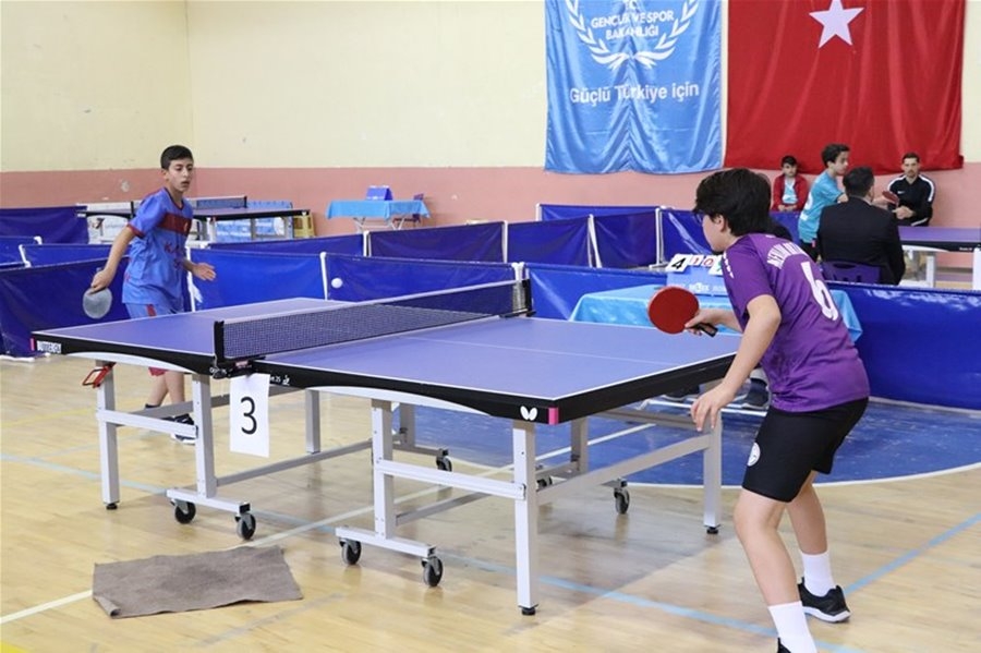 Karaman Okullar Arası Masa Tenisi İl Birinciliği Müsabakaları Sona Erdi 6
