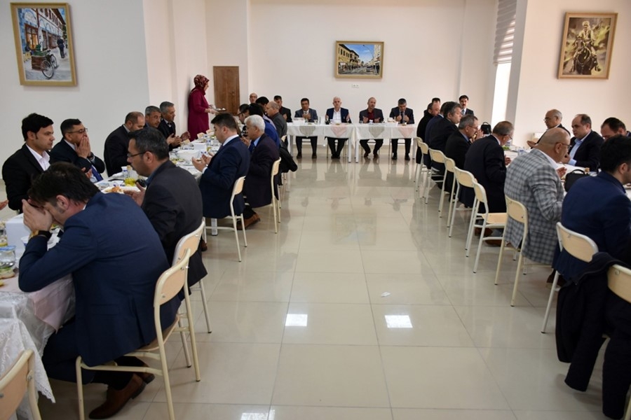 Karaman İl Milli Eğitim Müdürü Mevlüt Kuntoğlu'yla Veda Toplantısı 3