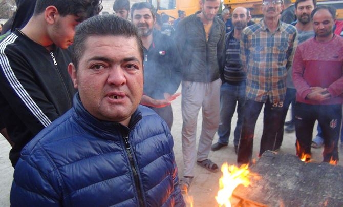 Paralarını Alamadıklarını İddia Eden İnşaat İşçileri Eylem Yaptı 3