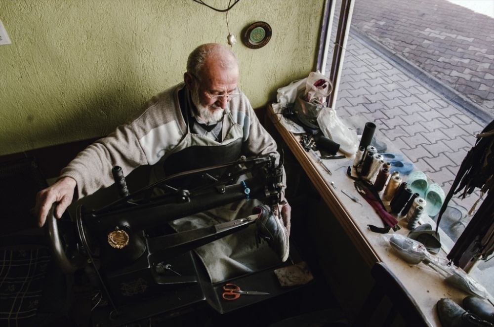 Konya'da Yarım Asırlık Ayakkabı Tamircisi İlk Günkü Aşkla Çalışıyor 11