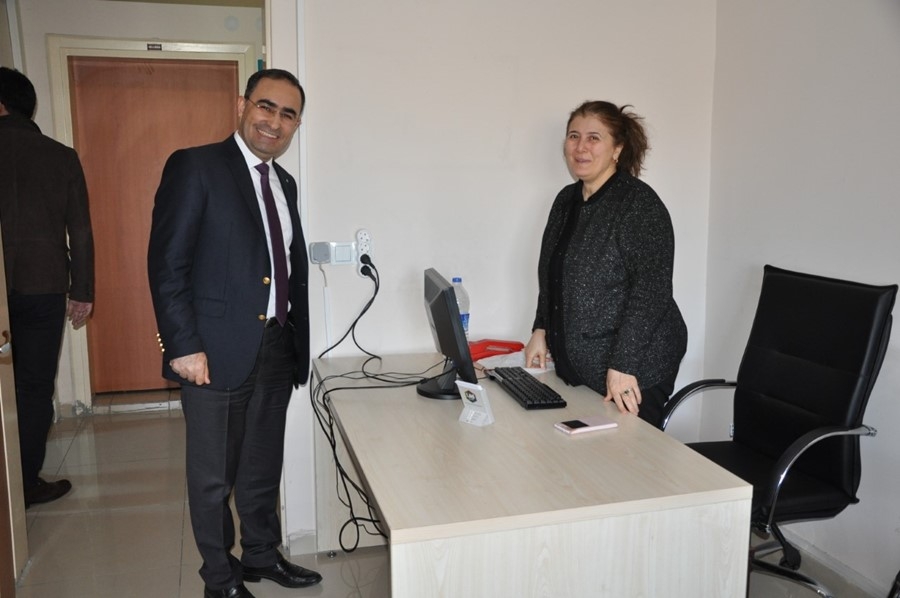 Karaman İl Sağlık Müdürü Hasan Arslan Çalışan Bayan Personelleri Ziyaret 1