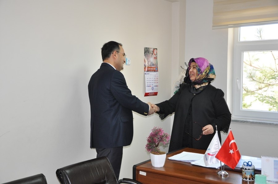 Karaman İl Sağlık Müdürü Hasan Arslan Çalışan Bayan Personelleri Ziyaret 4