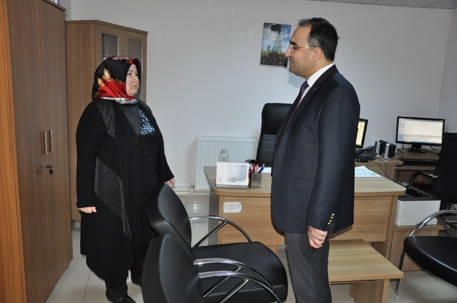 Karaman İl Sağlık Müdürü Hasan Arslan Çalışan Bayan Personelleri Ziyaret 5