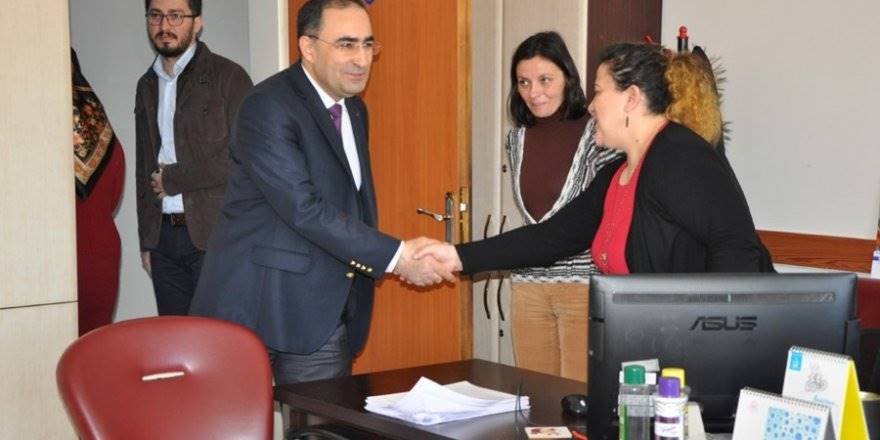 Karaman İl Sağlık Müdürü Hasan Arslan Çalışan Bayan Personelleri Ziyaret