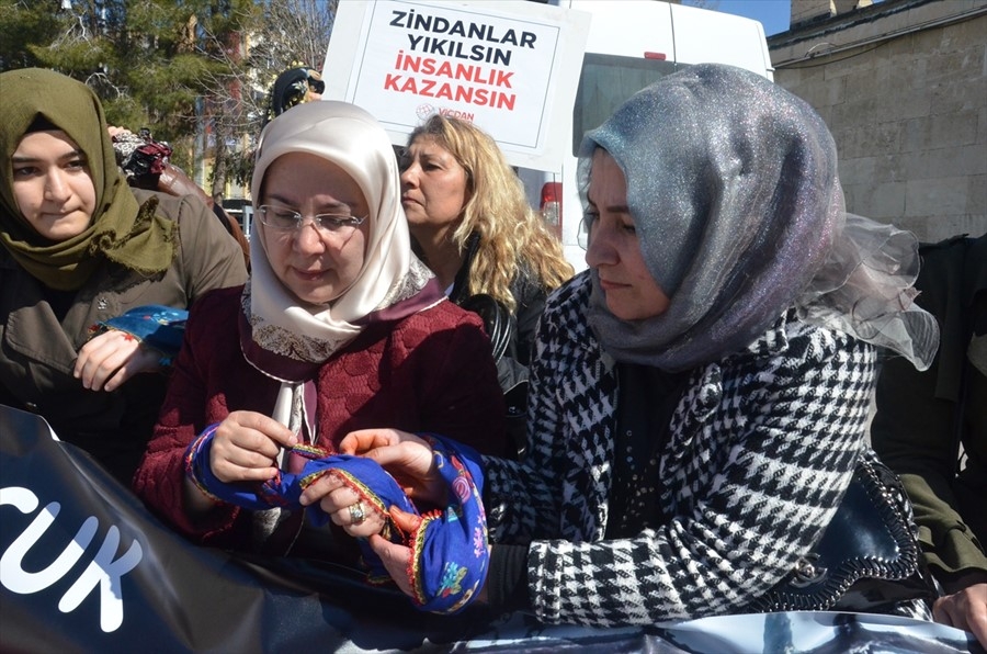 Karaman-Konya ve Aksaray'da Suriye'deki Tutuklu Kadın ve Çocuklar İçin D 7