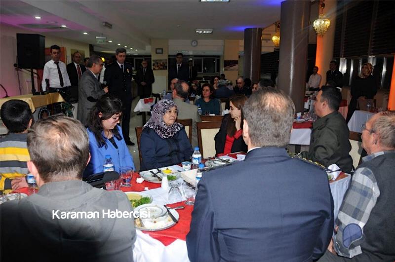 Vali Tapsız Karaman'da Polis ve Şehit Aileleri ile Bir Araya Geldi 11