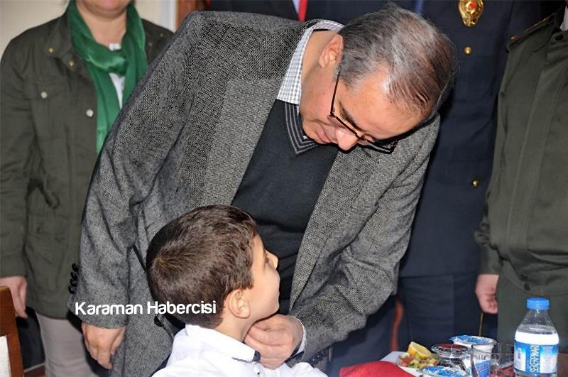 Vali Tapsız Karaman'da Polis ve Şehit Aileleri ile Bir Araya Geldi 3