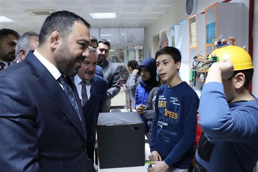 Gençlik ve Spor Bakan Yardımcısı ile Kredi ve Yurtlar Kurumu Genel Müdür 16