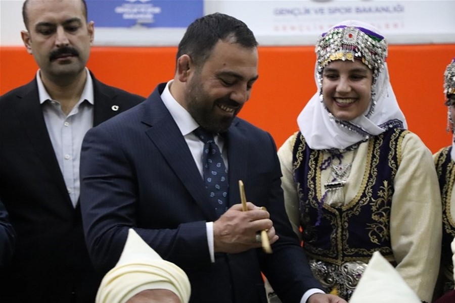 Gençlik ve Spor Bakan Yardımcısı ile Kredi ve Yurtlar Kurumu Genel Müdür 24