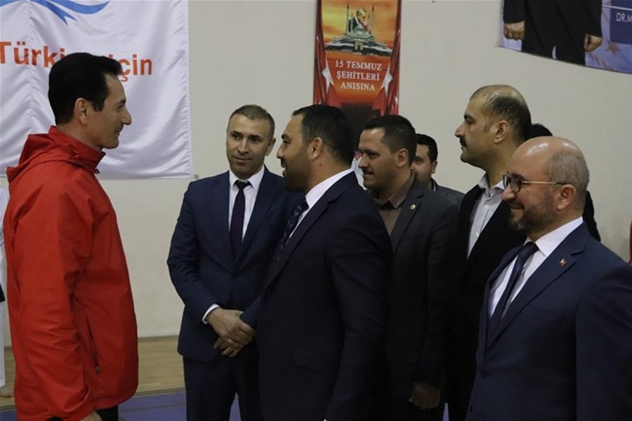 Gençlik ve Spor Bakan Yardımcısı ile Kredi ve Yurtlar Kurumu Genel Müdür 30