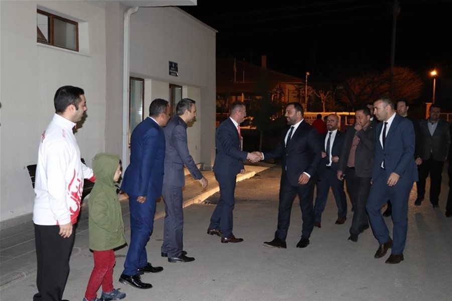 Gençlik ve Spor Bakan Yardımcısı ile Kredi ve Yurtlar Kurumu Genel Müdür 38