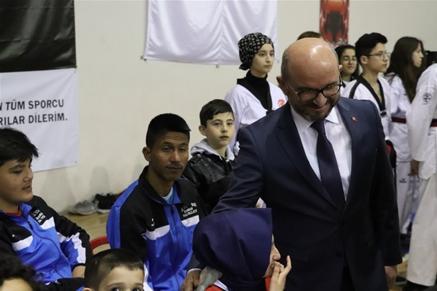 Gençlik ve Spor Bakan Yardımcısı ile Kredi ve Yurtlar Kurumu Genel Müdür 43