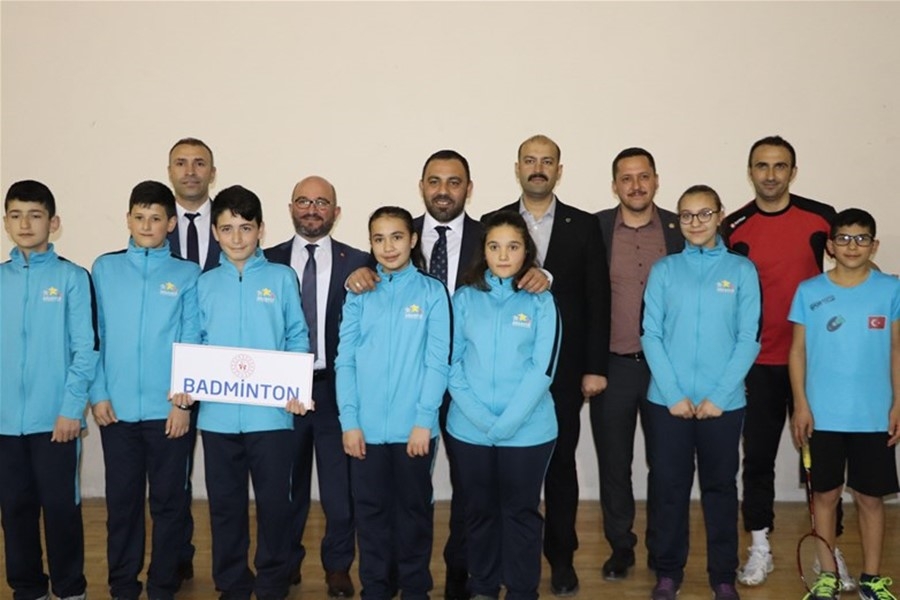 Gençlik ve Spor Bakan Yardımcısı ile Kredi ve Yurtlar Kurumu Genel Müdür 45