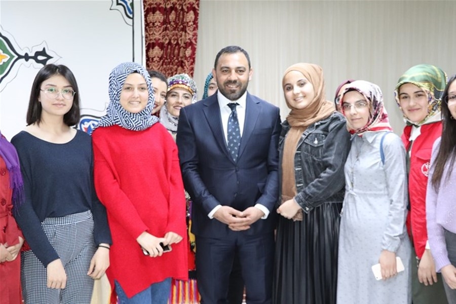 Gençlik ve Spor Bakan Yardımcısı ile Kredi ve Yurtlar Kurumu Genel Müdür 46