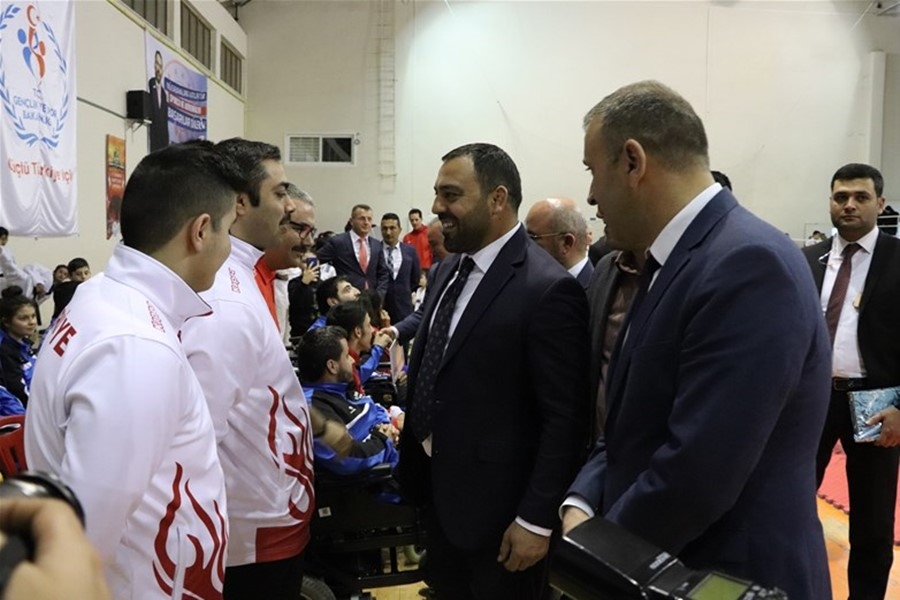 Gençlik ve Spor Bakan Yardımcısı ile Kredi ve Yurtlar Kurumu Genel Müdür 52