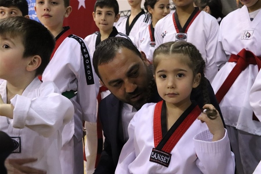 Gençlik ve Spor Bakan Yardımcısı ile Kredi ve Yurtlar Kurumu Genel Müdür 61