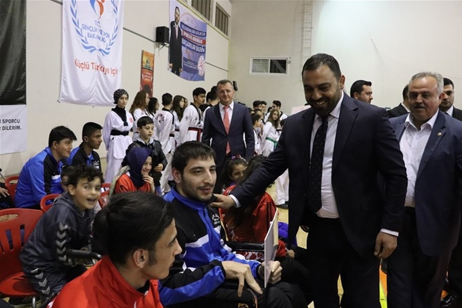 Gençlik ve Spor Bakan Yardımcısı ile Kredi ve Yurtlar Kurumu Genel Müdür 62