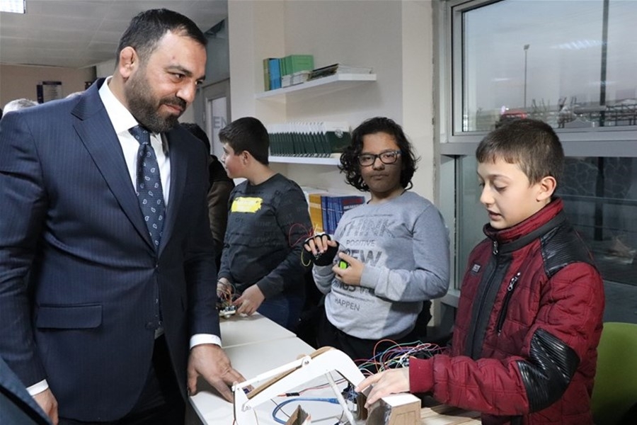 Gençlik ve Spor Bakan Yardımcısı ile Kredi ve Yurtlar Kurumu Genel Müdür 7