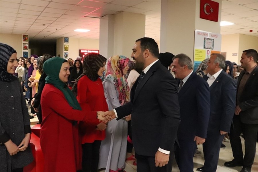 Gençlik ve Spor Bakan Yardımcısı ile Kredi ve Yurtlar Kurumu Genel Müdür 87