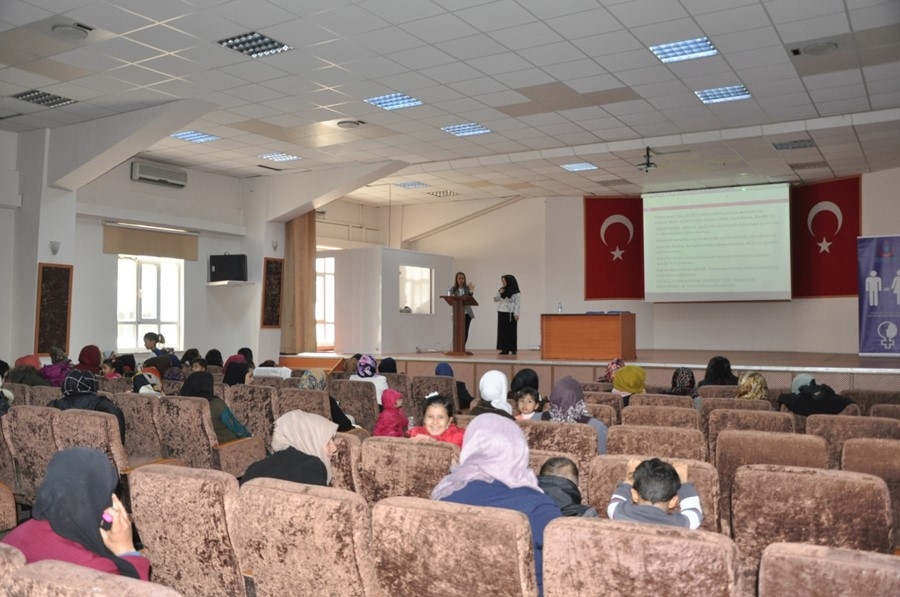 Karaman'da "Sağlıklı Kadın, Sağlıklı Gelecek" Etkinliği 2