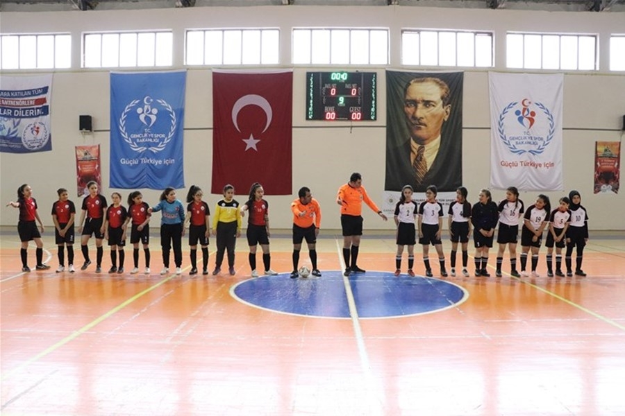 Karaman Okullar Arası Futsal Müsabakaları Sona Erdi 6