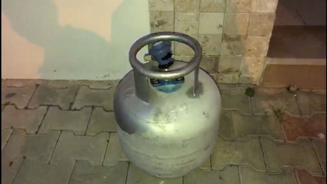 Antalya'da Genç Öğretmenin Mutfak Tüplü İntiharı 1