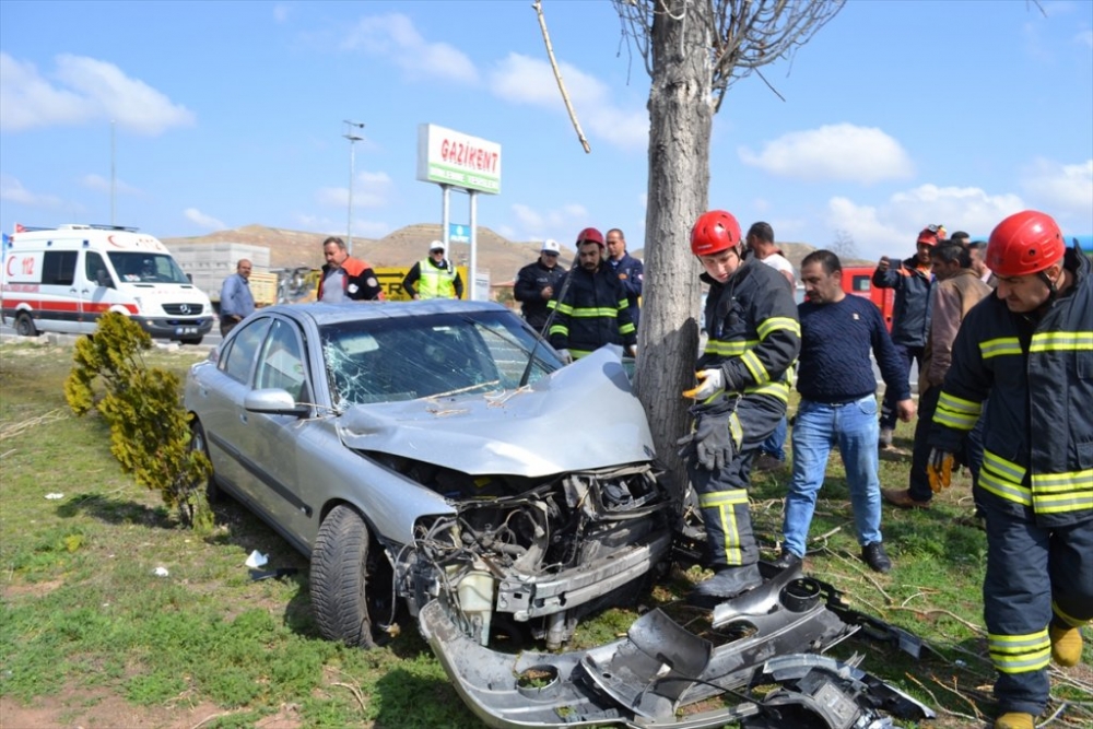 Aksaray'da Trafik Kazası: 2 Yaralı 3