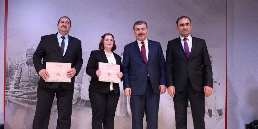 Karaman'ı Temsil Eden Başarılı Doktorlar Belgelerini Aldı