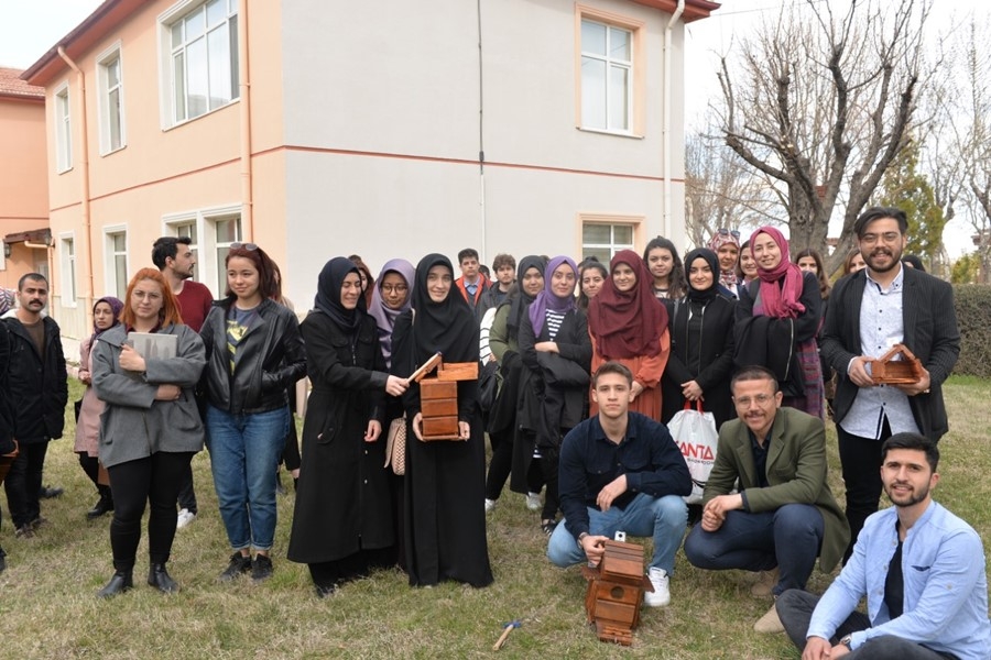KMÜ Öğrencilerinden Kuşlara Yuva 6