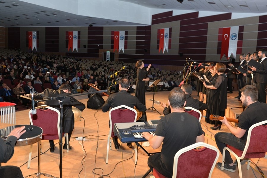 Karaman'da Türk Halk Müziği Konseri 10