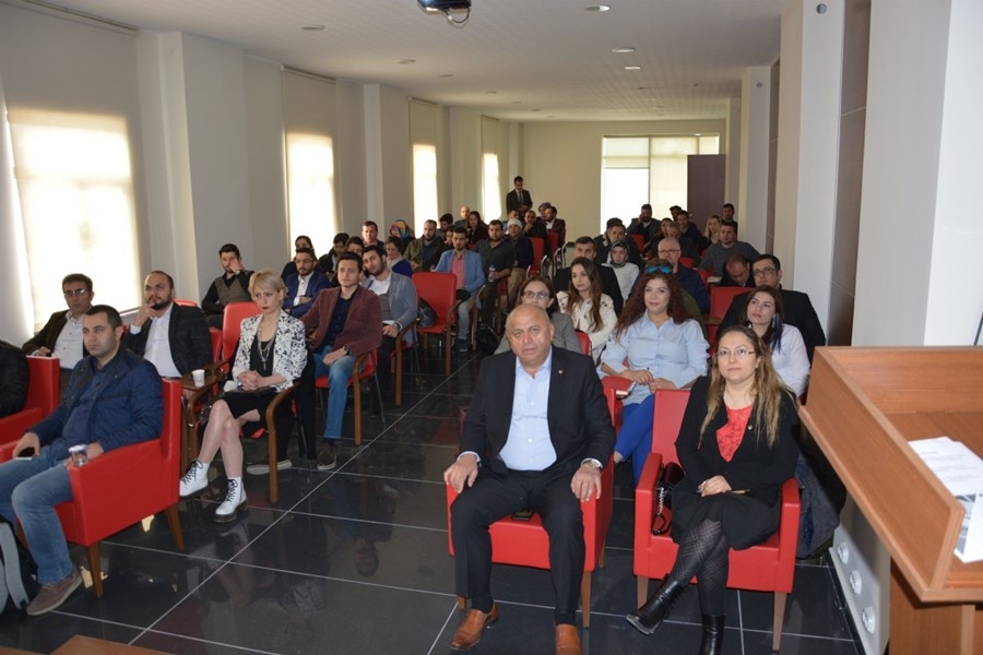 Karaman'da Dijital Dönüşüm, E-Ticaret ve E-İhracat Eğitimi'ne Yoğun İlgi 11