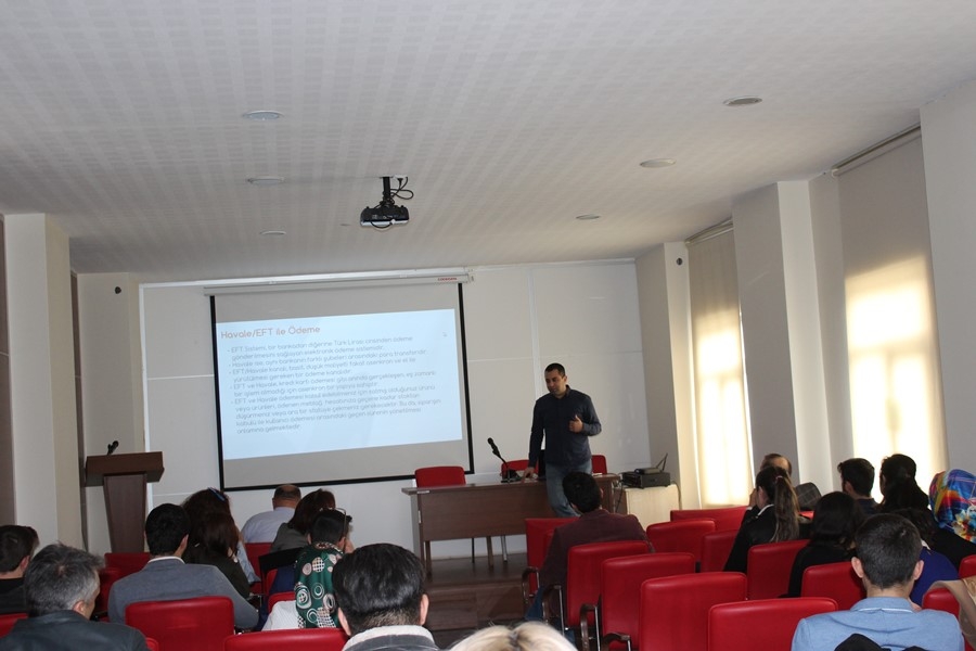 Karaman'da Dijital Dönüşüm, E-Ticaret ve E-İhracat Eğitimi'ne Yoğun İlgi 18