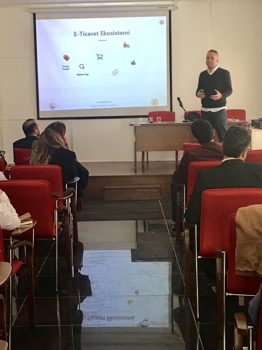 Karaman'da Dijital Dönüşüm, E-Ticaret ve E-İhracat Eğitimi'ne Yoğun İlgi 34