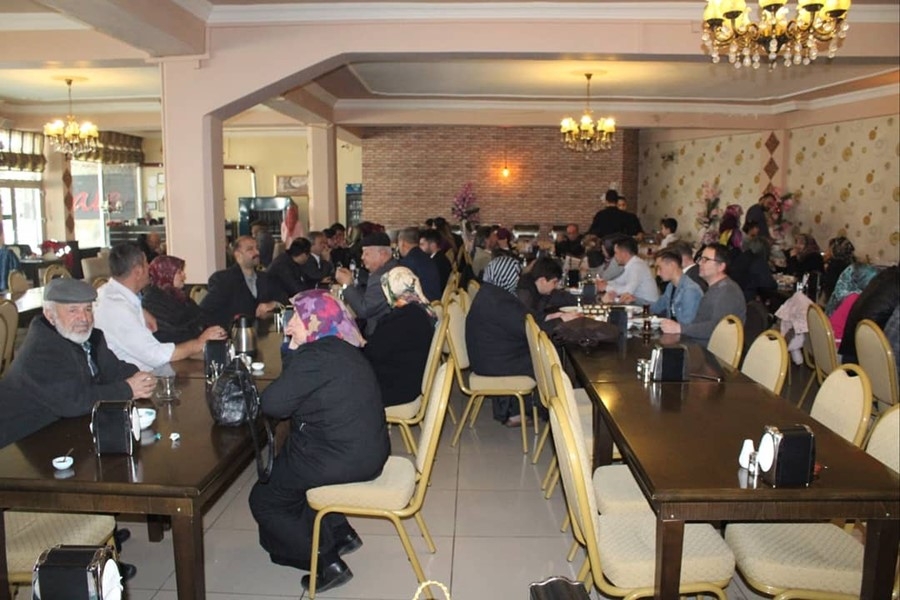 AK Parti Belediye Başkan Adayı Sami Şahin Şehit Aileleri Bir Arada 4