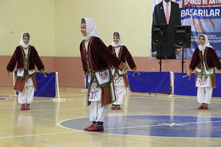 Karaman Halk Oyunları Yarışmaları İle Şenlendi 25