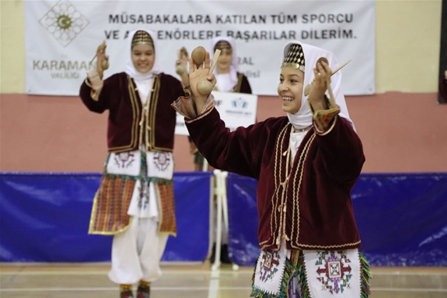 Karaman Halk Oyunları Yarışmaları İle Şenlendi 27