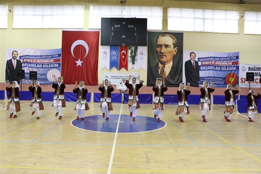 Karaman Halk Oyunları Yarışmaları İle Şenlendi 28