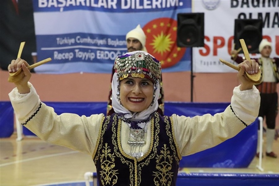 Karaman Halk Oyunları Yarışmaları İle Şenlendi 34