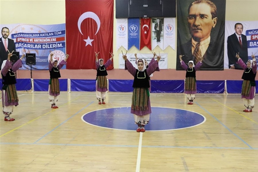 Karaman Halk Oyunları Yarışmaları İle Şenlendi 45